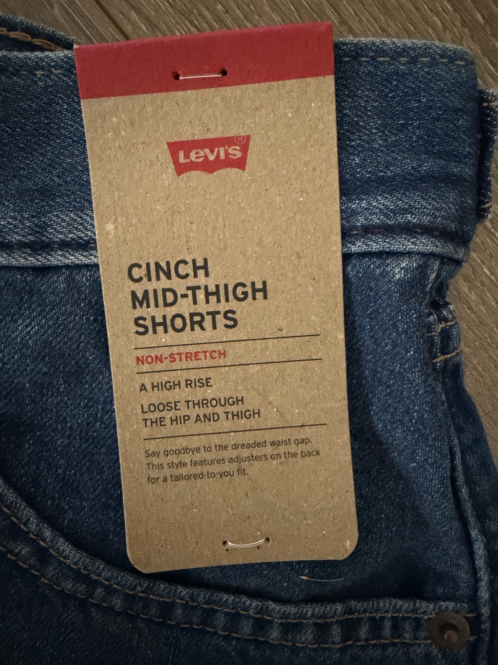 Levi’s Lightweight Cinch Mid-Thigh Shorts - Picture 3 of 4